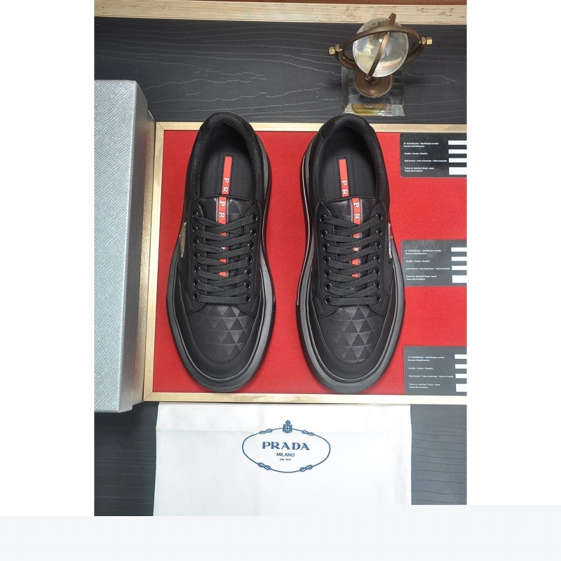 Pra*a casual shoes